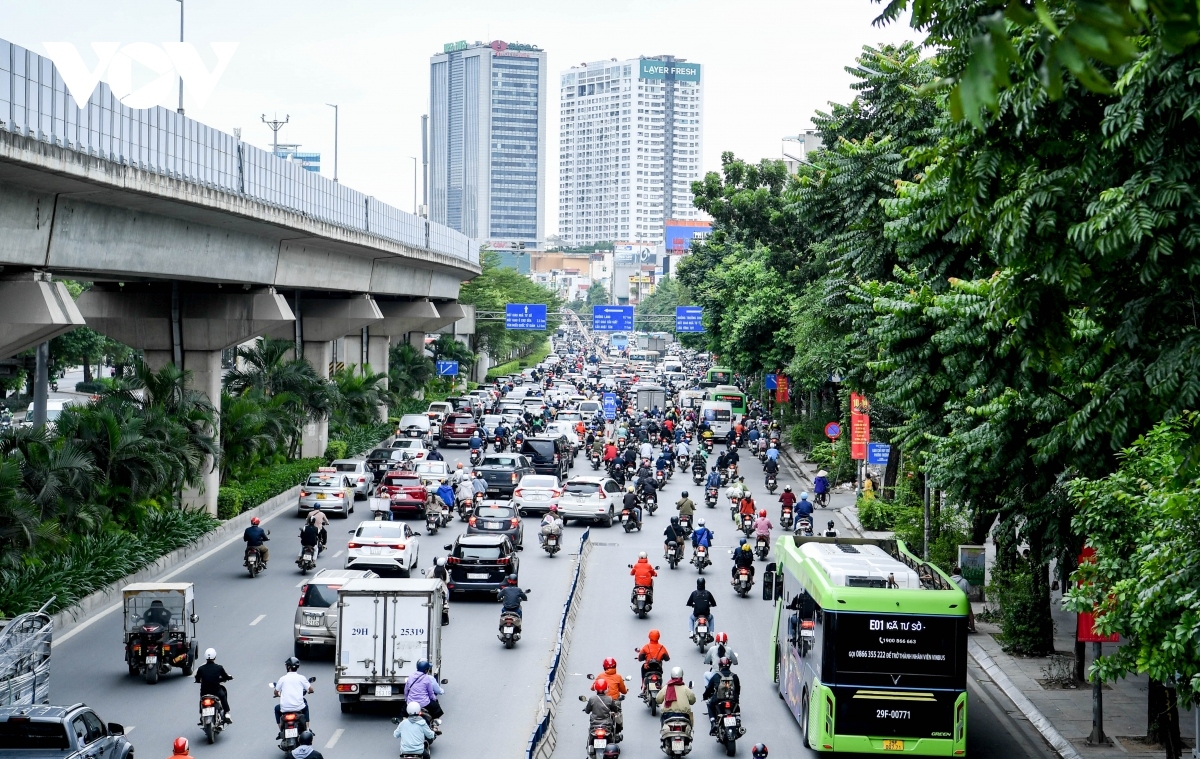 hanoi welcomes first cold period as winter emerges picture 1