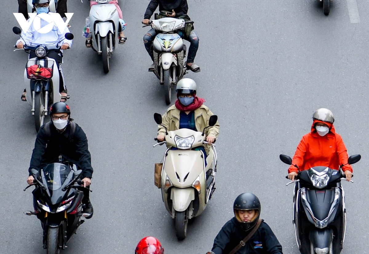 hanoi welcomes first cold period as winter emerges picture 2