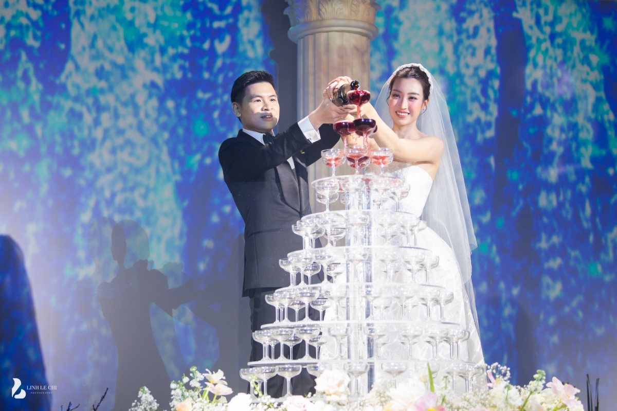 Hình ảnh đầy cảm xúc tại đám cưới Hoa hậu Đỗ Mỹ Linh và doanh nhân ...