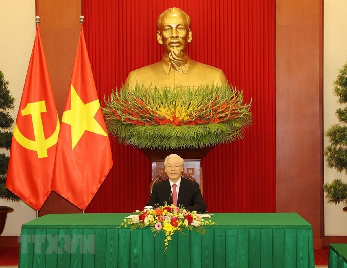 party leader leaves hanoi for official visit to china picture 3