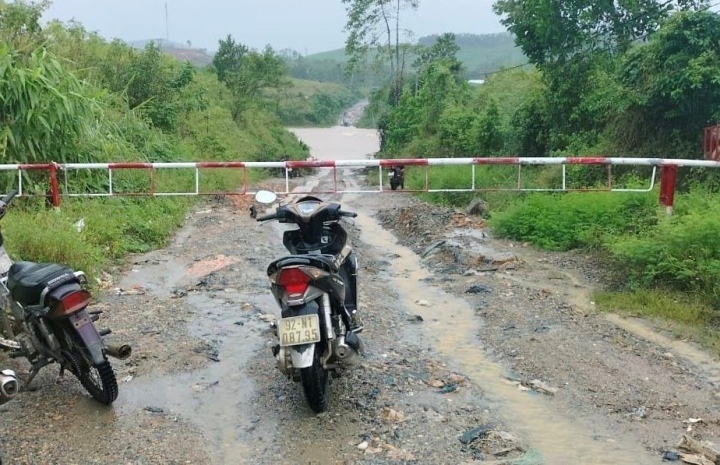 quang nam province hit by serious flooding after heavy rain picture 5