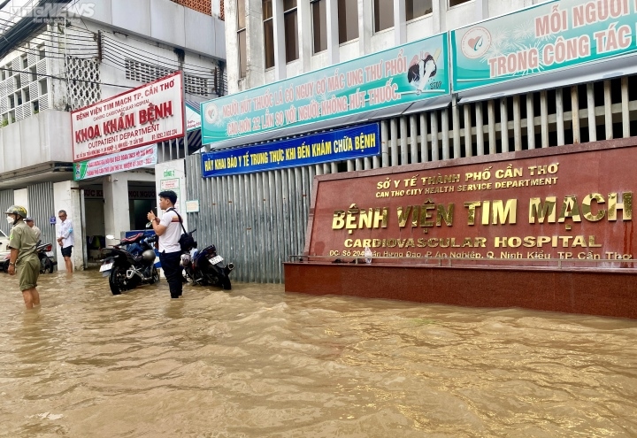 central and southern regions endure flooding and tidal surges picture 3