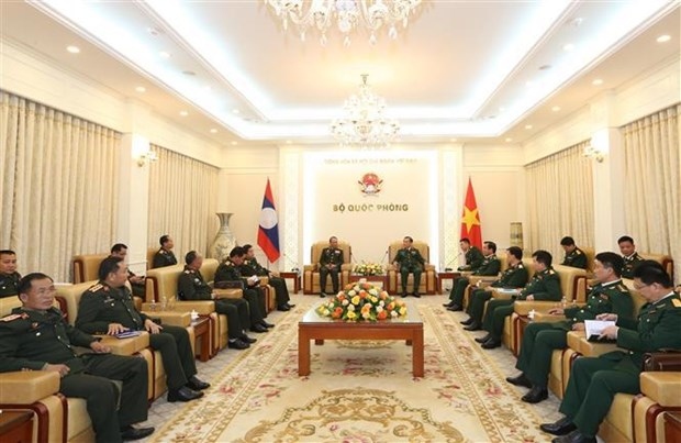 vietnamese, lao border guards to strengthen cooperation picture 1