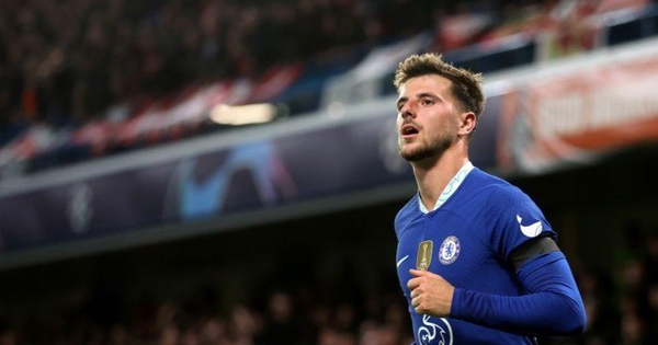 Chelsea midfield maestro celebrates Vietnamese Women’s Day