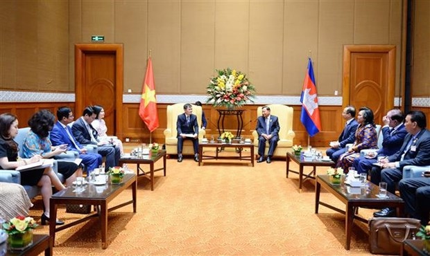 cambodian leader highly values viettel s contributions picture 1