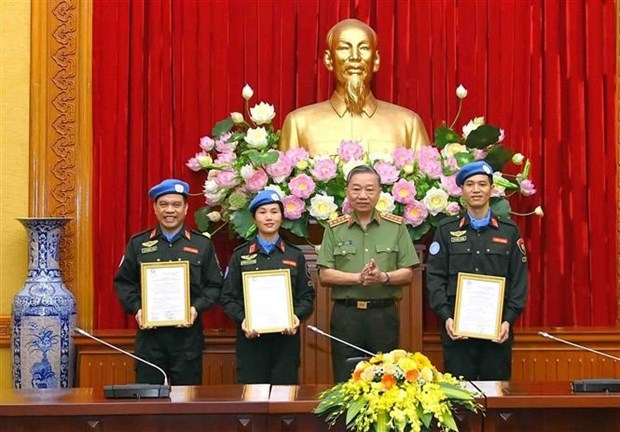 three vietnamese police officers to join un peacekeeping mission in south sudan picture 1