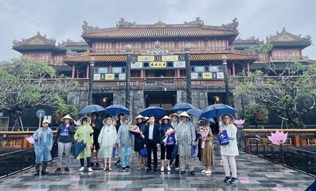 french cruise ship takes foreign tourists to thua thien-hue province picture 1