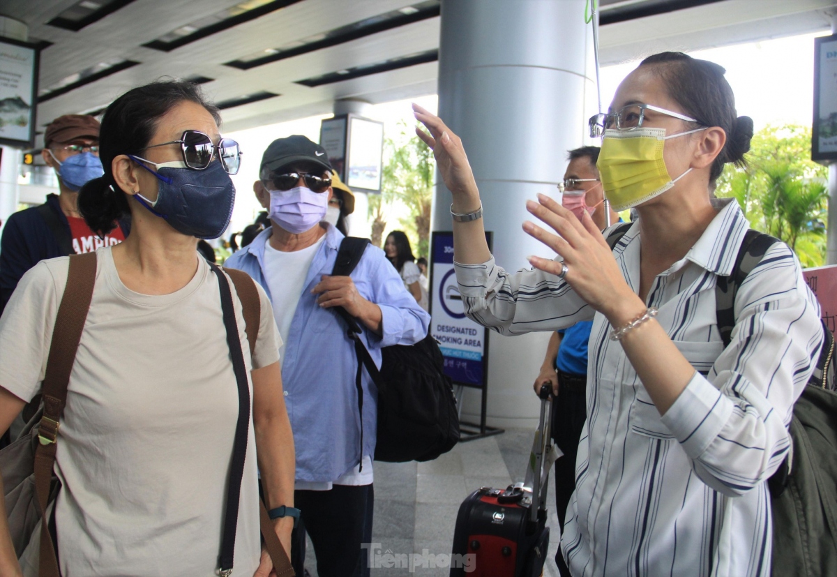 da nang welcomes first 171 foreign passengers from taipei picture 3