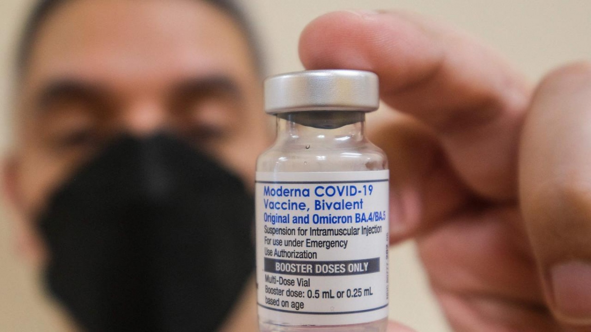 australia bat dau tiem vaccine covid-19 ngan ngua bien the omicron hinh anh 1