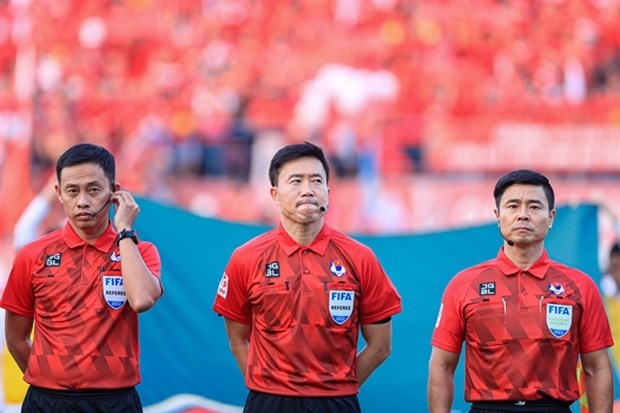 vff invites foreign referees to officiate v.league 1 picture 1