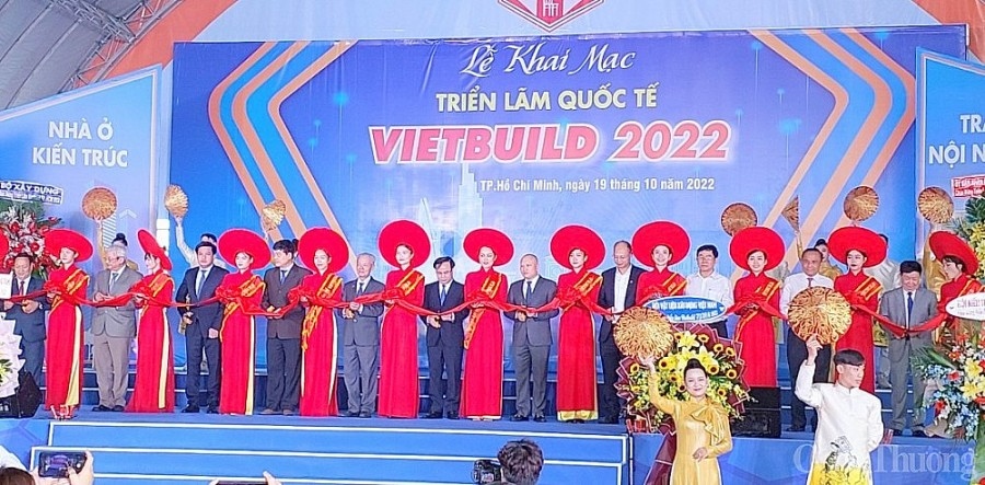 big discount up to 70 on offer at vietbuild expo in hcm city picture 1