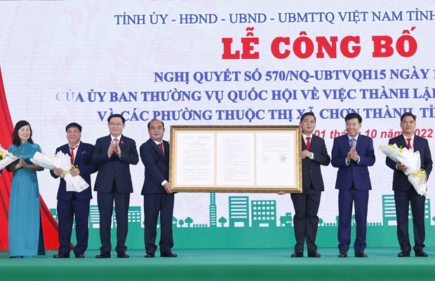 na chairman attends ceremony announcing establishment of new town in binh phuoc picture 1