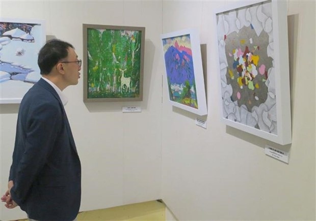 vietnamese, rok cities co-host fine art exhibition picture 1