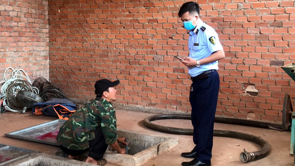 kiem tra cac cua hang xang dau o ba ria-vung tau, binh phuoc treo bang het xang hinh anh 4