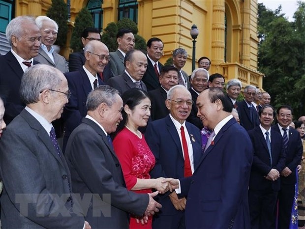 president congratulates retired teachers on upcoming teachers day picture 1