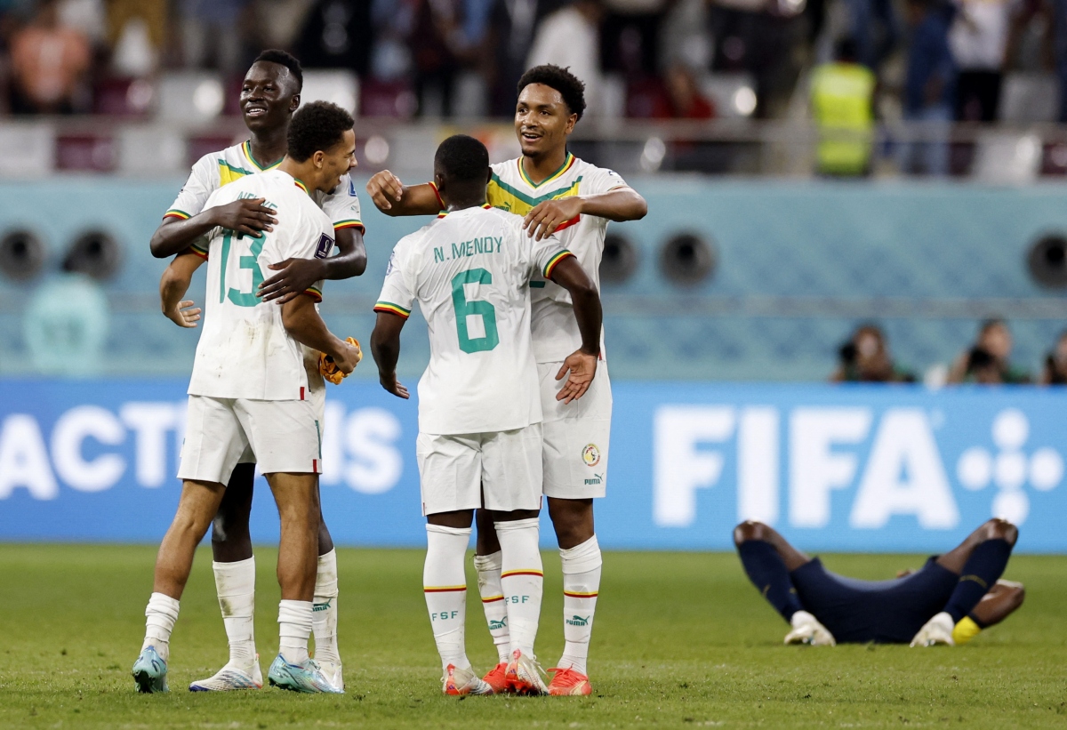 senegal an mung cuong nhiet khi vuot qua vong bang world cup 2022 hinh anh 1