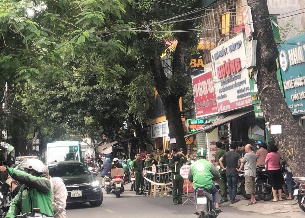 Dieu tra vu nguoi phu nu tu vong tren duong hoang hoa tham, ha noi hinh anh 1