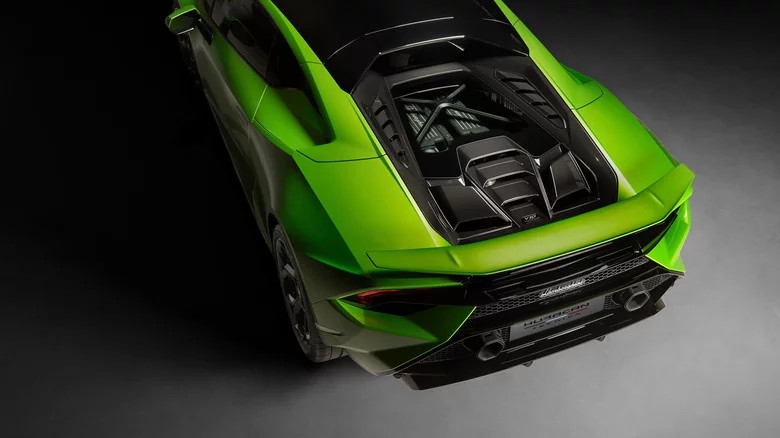 Khám phá những tính năng thú vị nhất trên Lamborghini Huracán Tecnica 2023