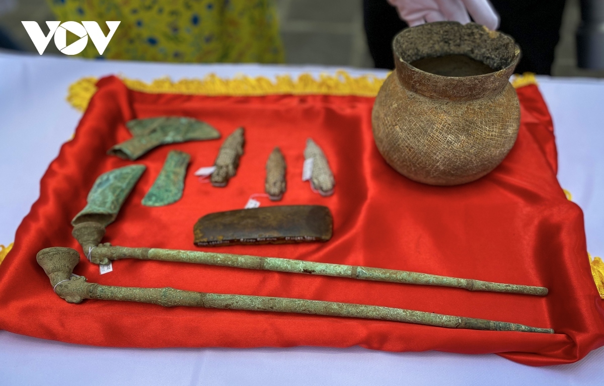 10 artifacts returned to vietnam from the us picture 7