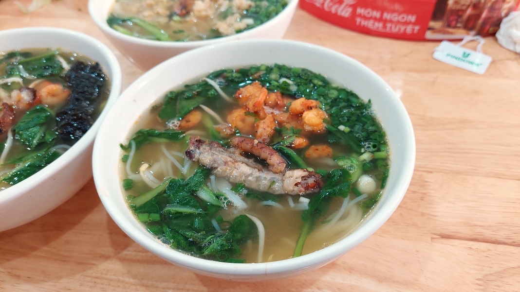 a must-try noodle dish in quang ninh picture 1