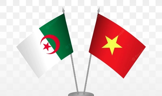 Vietnamese senior leaders extend greetings to Algeria on National Day