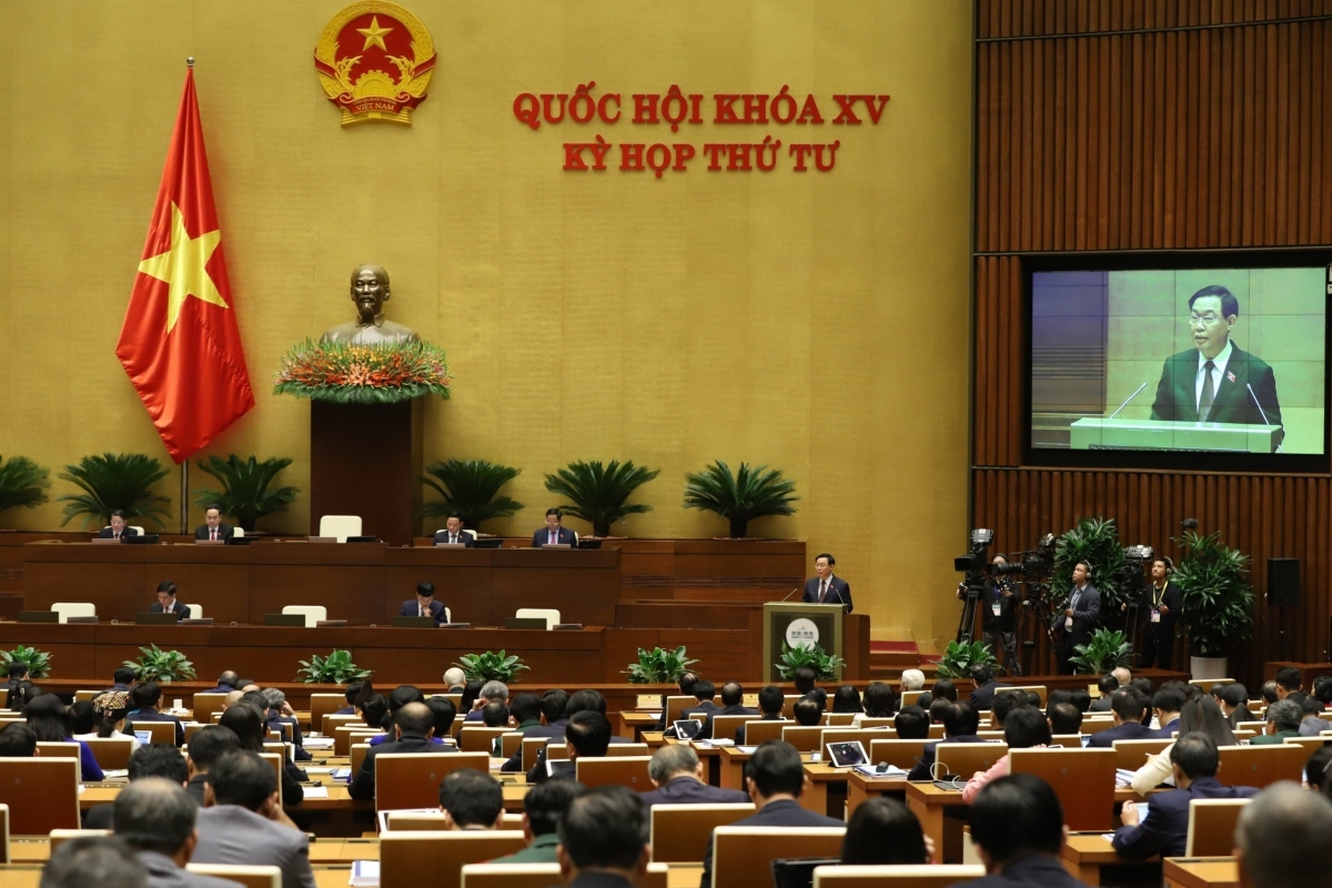 nhung van de nong bong dat len ban nghi su hinh anh 1