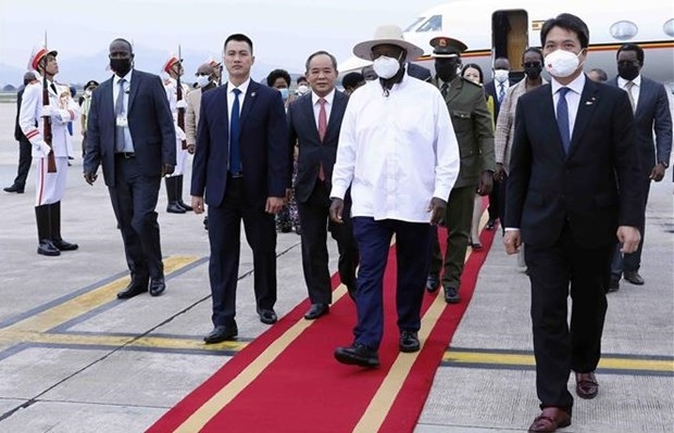 ugandan president begins official visit to vietnam picture 1