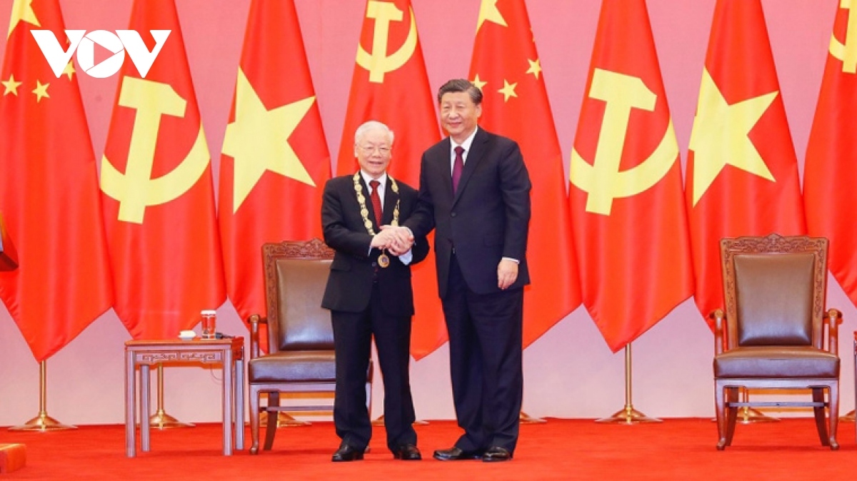 china friendship medal bestowed on vietnamese party leader picture 1