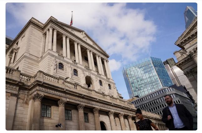 Ngân hàng Trung ương Anh tăng lãi suất lớn nhất kể từ năm 1989