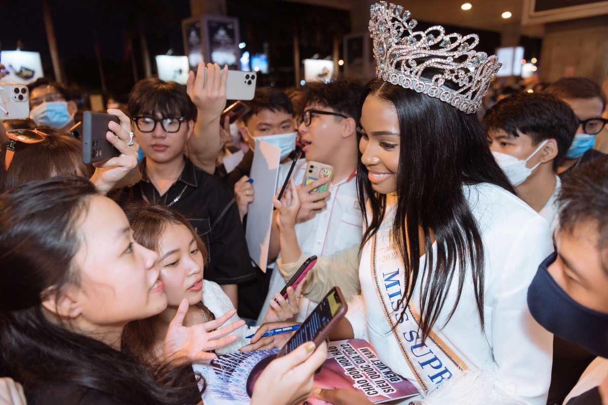 miss supranational 2022 set to model at vietnam fashion show picture 2