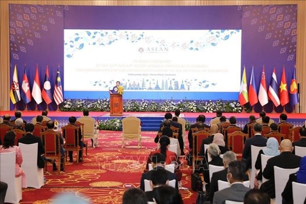 cambodian scholar highlights vietnam s contributions to asean summits picture 1
