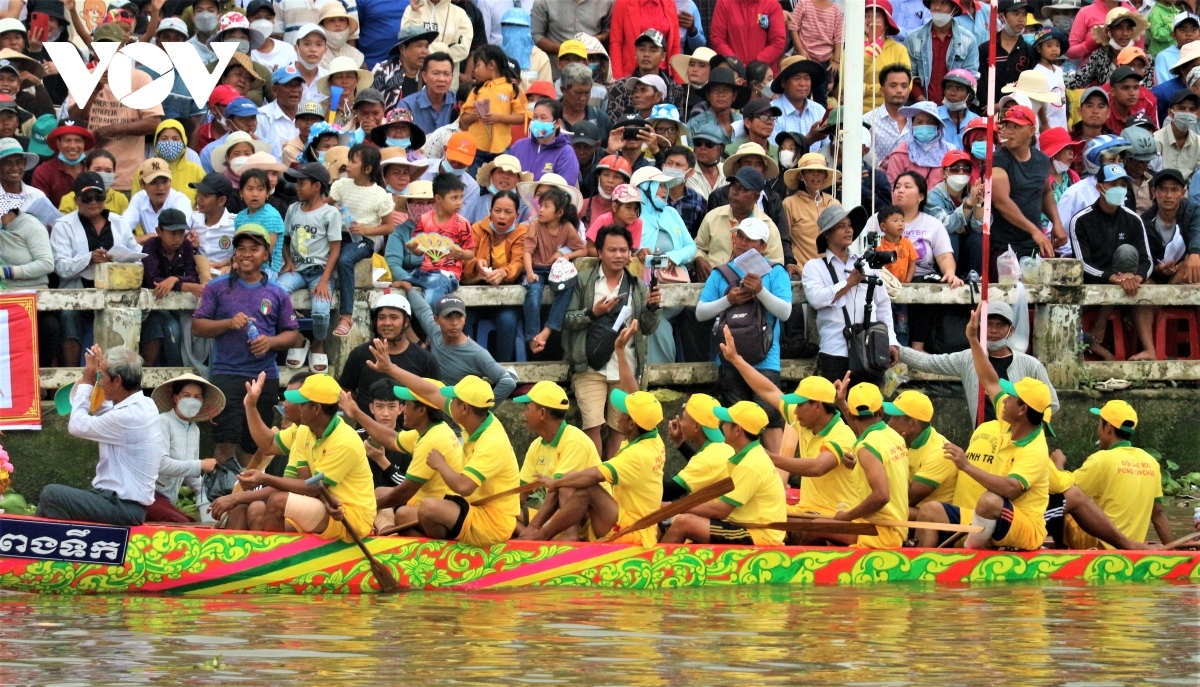 khmer boat race excites crowds in southern vietnam picture 10