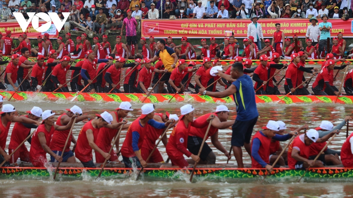 khmer boat race excites crowds in southern vietnam picture 5
