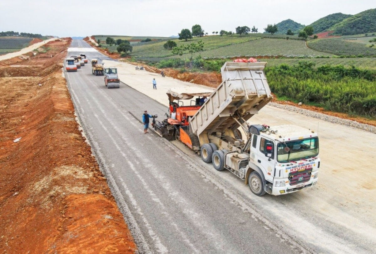 Bộ GTVT yêu cầu giám sát đặc biệt tiến độ dự án cao tốc Nghi Sơn - Diễn Châu