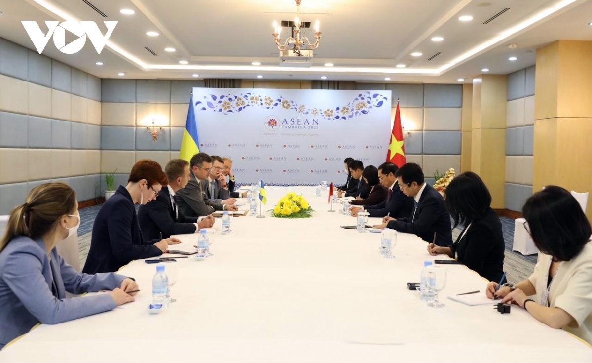 vietnam greatly values comprehensive strategic partnership with russia picture 1