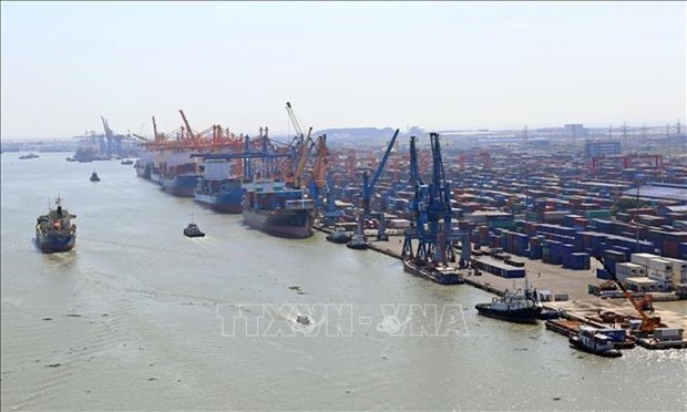 goods throughput at sea ports up 3 in 10 months picture 1