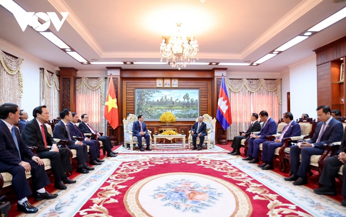 vietnam reaffirms close bond with cambodia picture 2