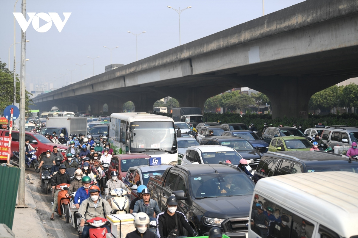 ha noi se xen dai phan cach tren duong nguyen xien, doan co lo cot chan duong hinh anh 3