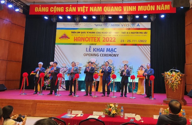 hanoi welcomes opening of international textile garment industry expo picture 1