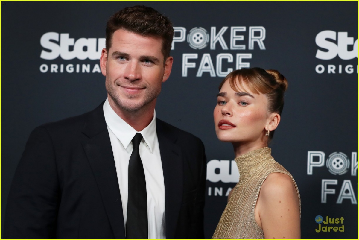 liam hemsworth tai xuat dien trai ben ban gai nguoi mau sau on ao tai hop hinh anh 6