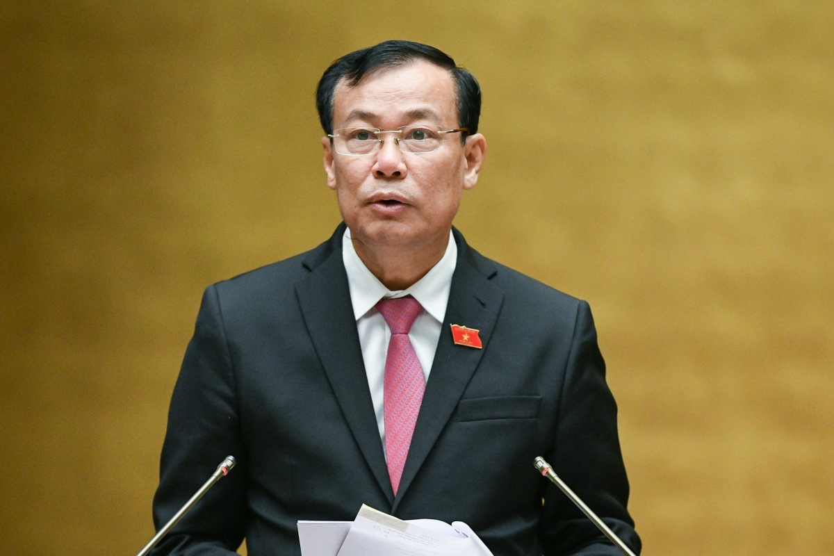 minister to lam urges place of birth to be added to new passports picture 2 minister to lam urges place of birth to be added to new passports picture 2