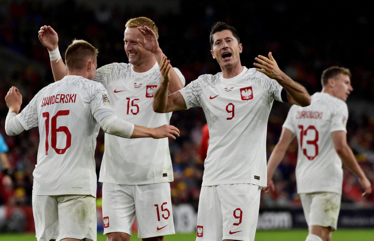 mexico - ba lan lewandowski thu tai ochoa hinh anh 1