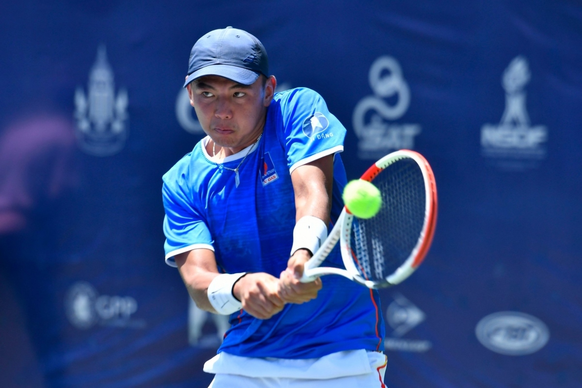 local tennis ace off to great start at yokkaichi challenger 80 picture 1