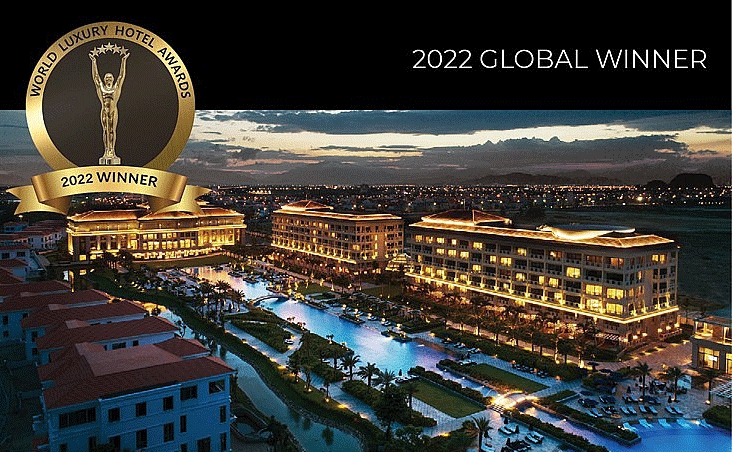 Sheraton Grand Danang Resort wins World Luxury Awards in 2022