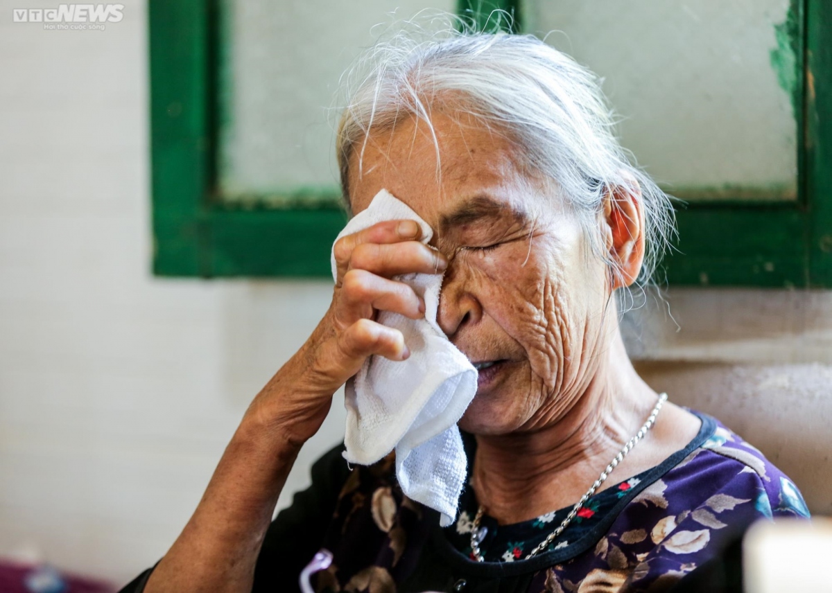 nguoi phu nu cuoi cung o trai phong Da bac hinh anh 9