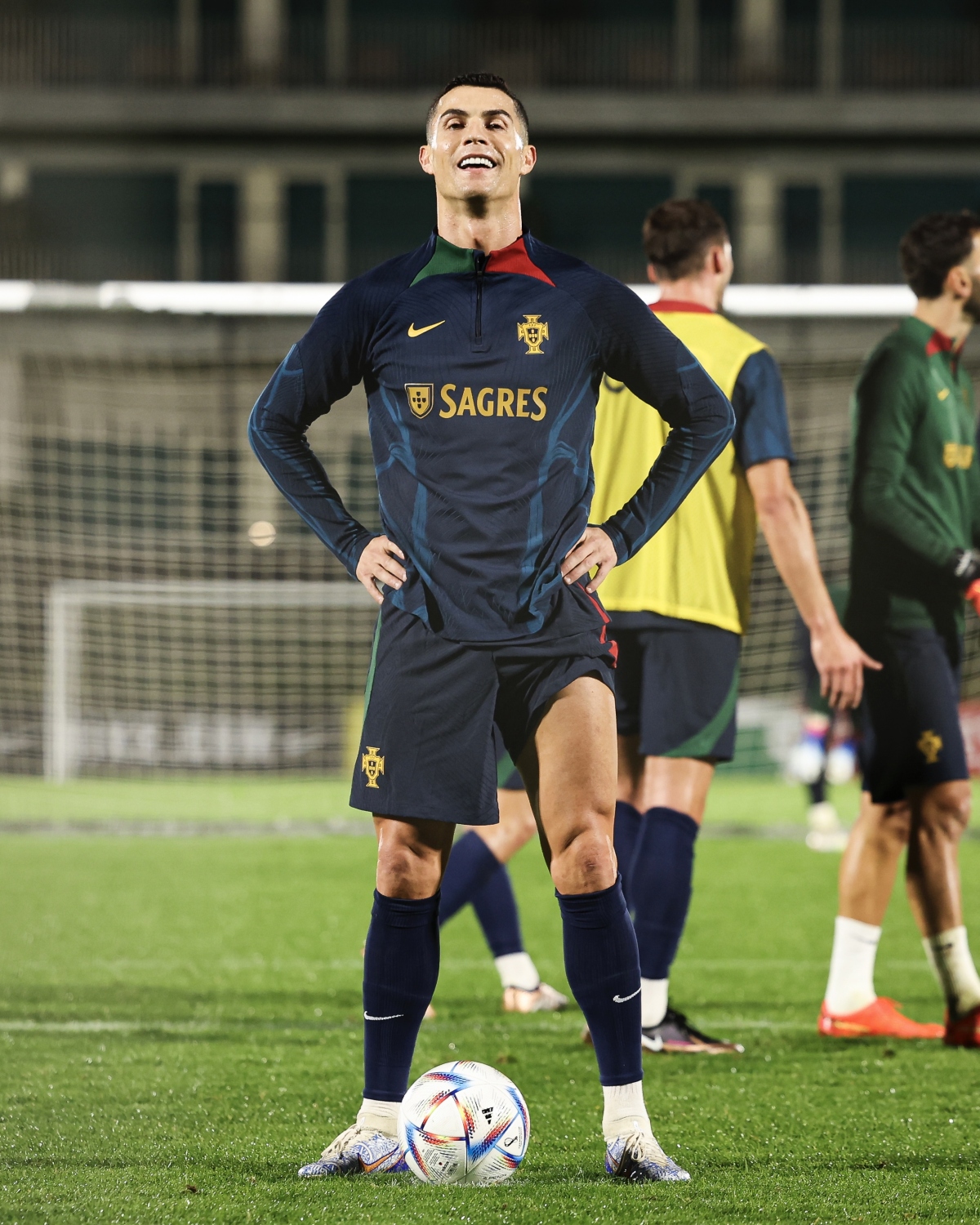 ronaldo hao hung tap luyen o Dt bo Dao nha, khang dinh tham vong vo dich world cup hinh anh 2