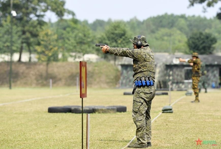 southeast asian shooters on first competition day of asean armies rifle meet picture 6