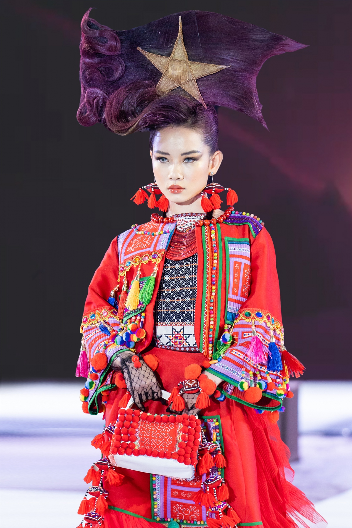 Trang phục dân tộc Việt Nam tỏa sáng tại Tuần lễ thời trang trẻ em quốc tế  Thái Lan