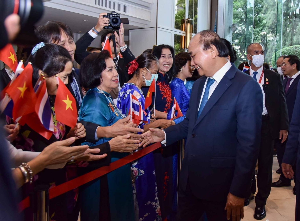 thu tuong prayut chan-o-cha don chu tich nuoc nguyen xuan phuc tai san bay hinh anh 4
