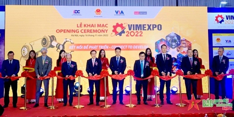 Exhibitors join int’l expo on support industries, processing, and manufacturing